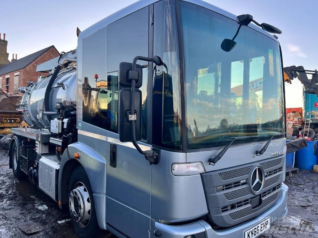 Mercedes-Benz Econic 油罐车
