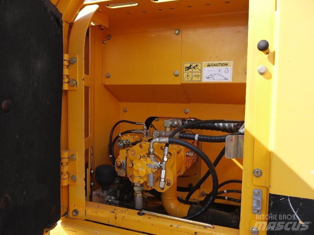 Hyundai R 140 LC-7 履带挖掘机