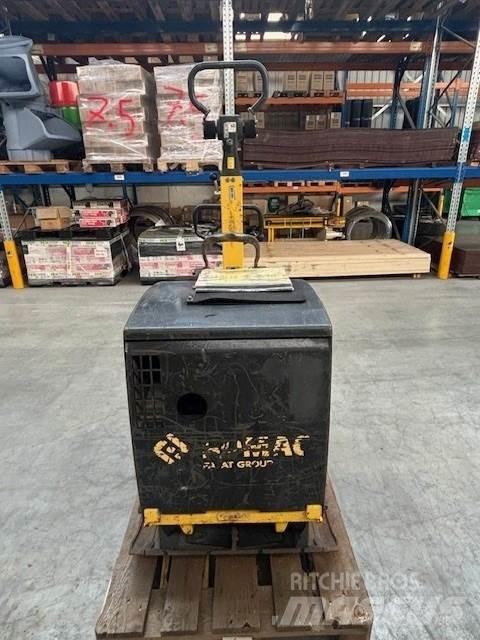 Bomag BPR 70/70 平板夯