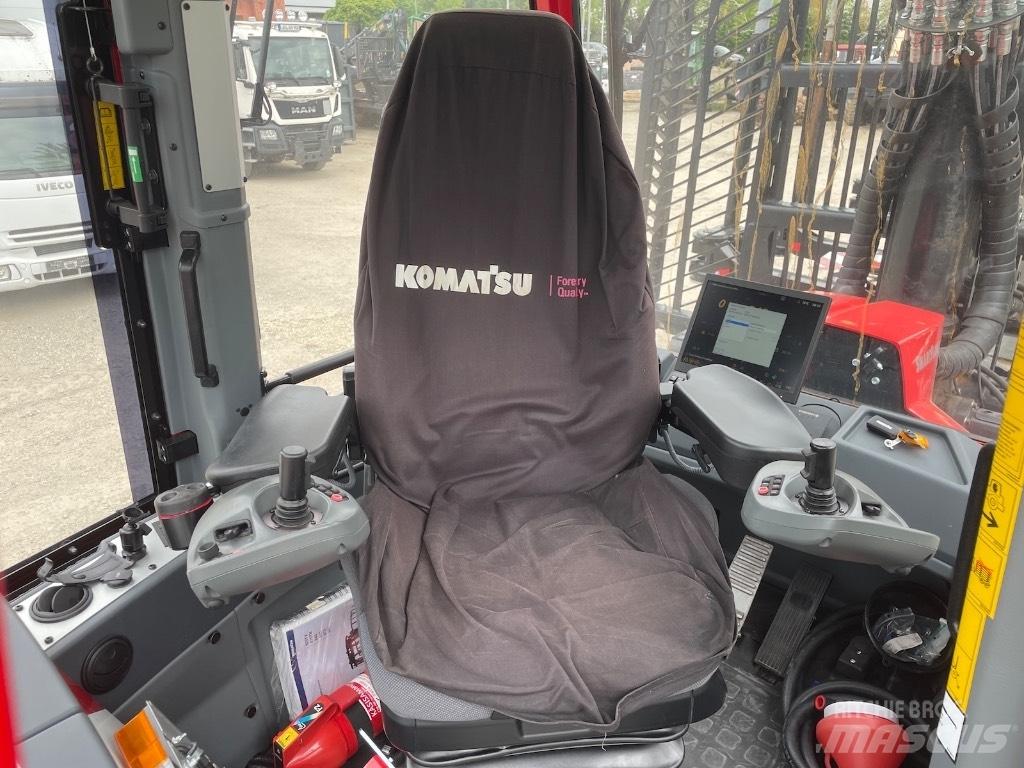 Komatsu 855 集运机
