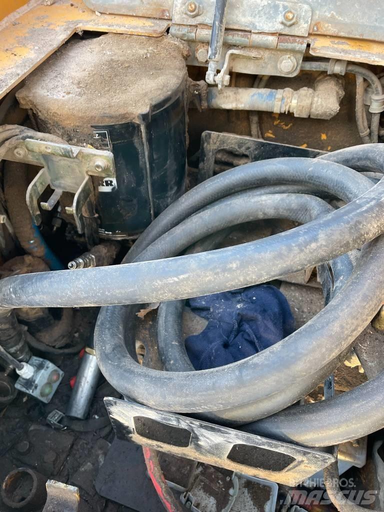 Liebherr R 926 LC 履带挖掘机