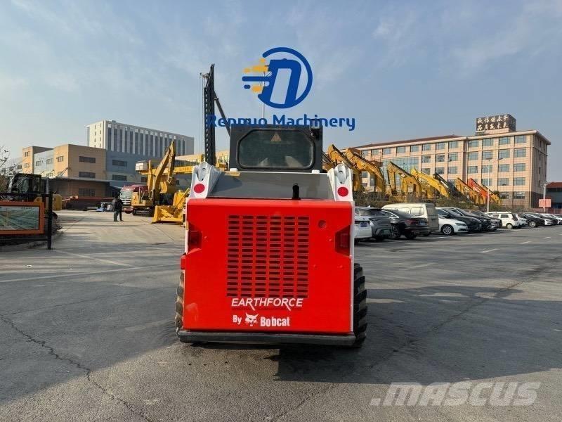Bobcat S 130 滑移装载机