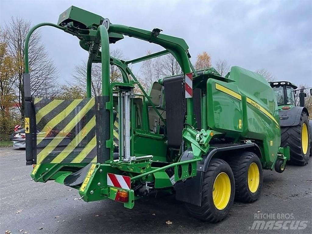 John Deere C451R 圆捆打捆机