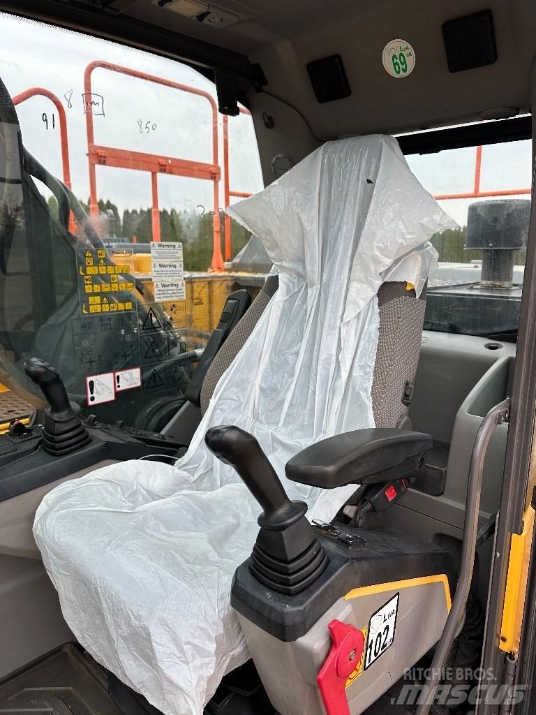Volvo EC 220 EL 履带挖掘机