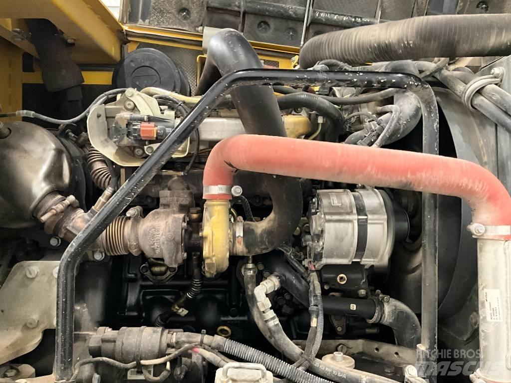 Neuson EW 100 轮式挖掘机