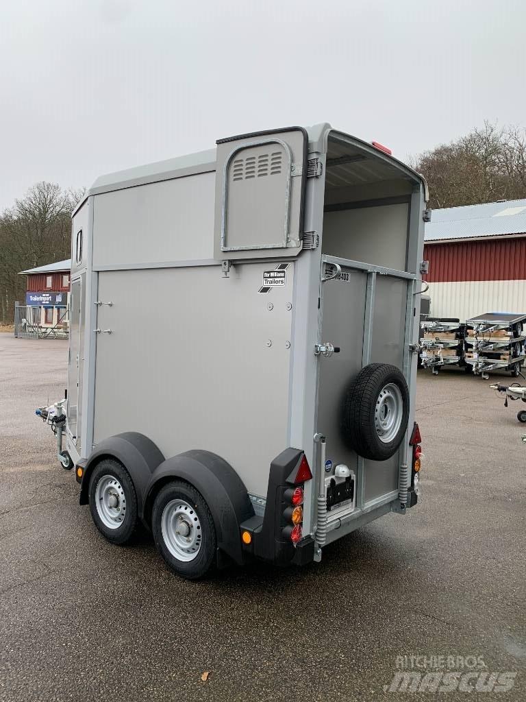 Ifor Williams HB403 动物运输拖车
