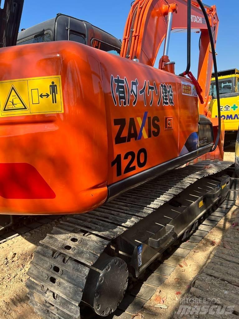 Hitachi ZX 120 中型挖掘机