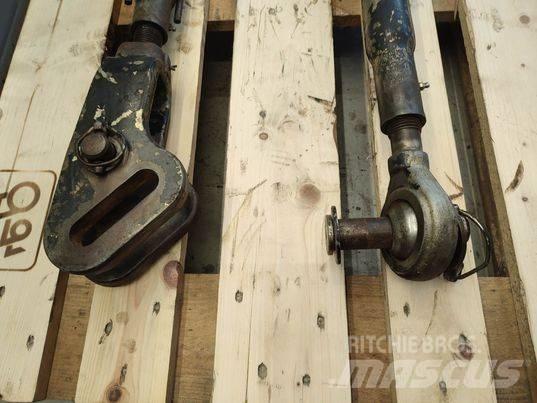 Deutz-Fahr 150 lifts 吊杆和铲斗