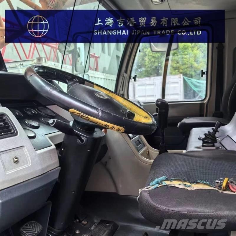 Zoomlion ZTC 800 V 全地面起重机︳移动式起重机