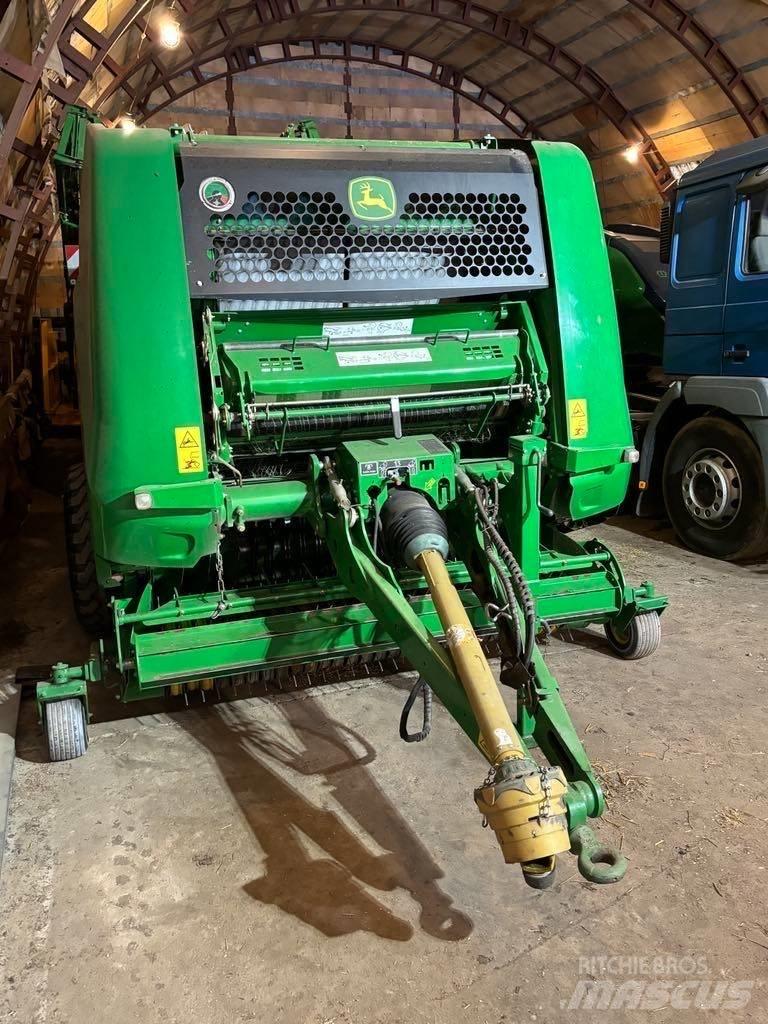 John Deere 960 圆捆打捆机