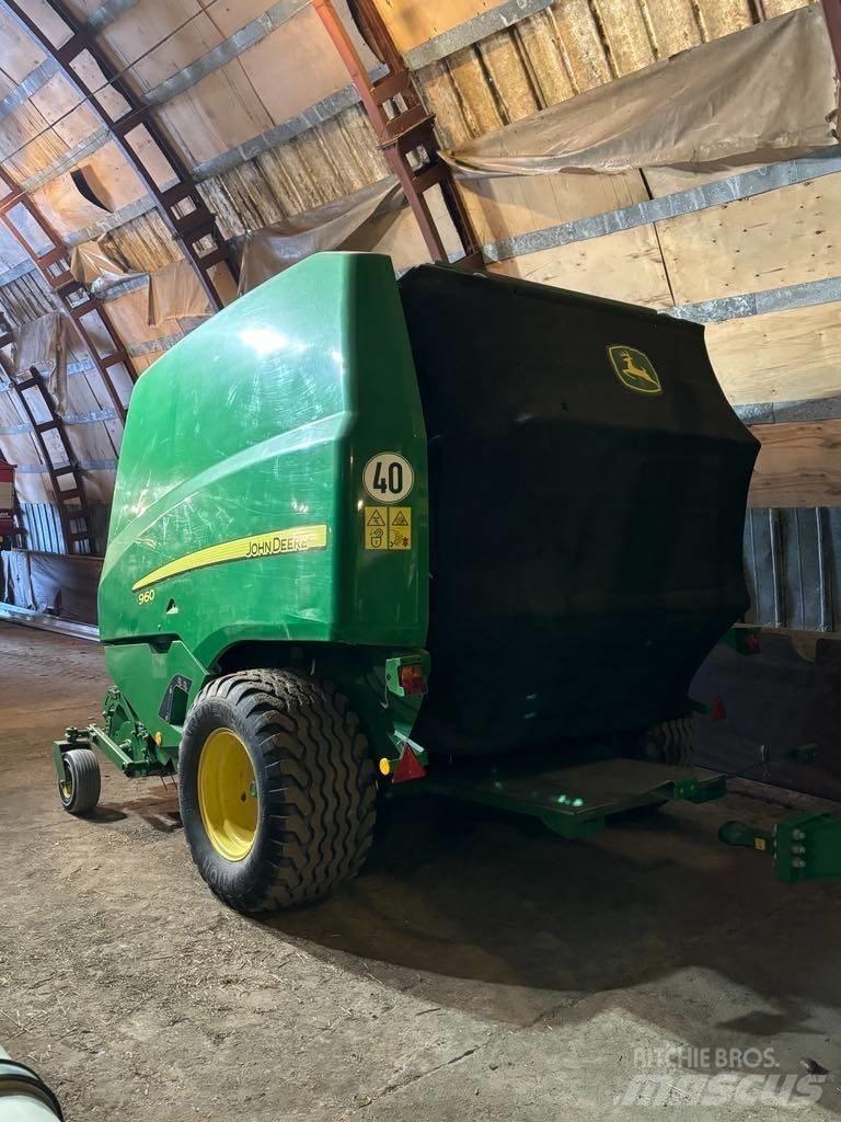 John Deere 960 圆捆打捆机