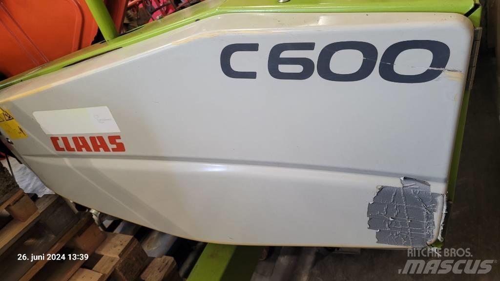 CLAAS Tucano 430 联合收割机