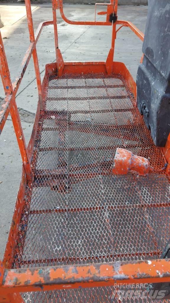 JLG 860 SJ 直臂高空工作平台