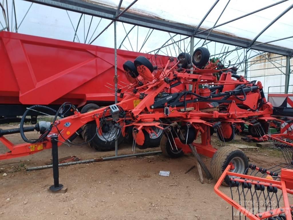 Kuhn GF 13012 犁耙和摊草机