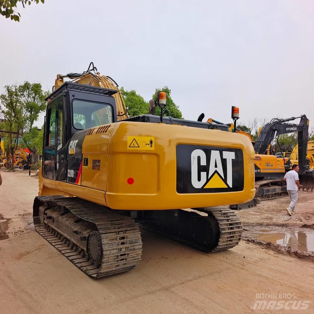 CAT 320 D 履带挖掘机