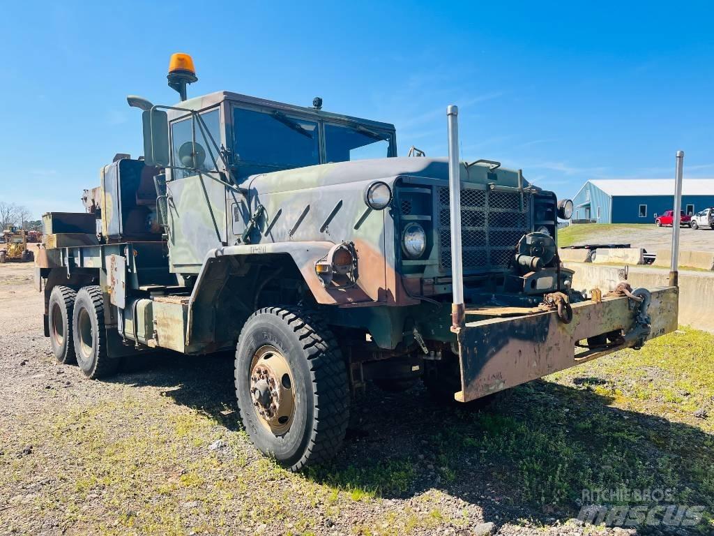 AM General M936 救援车