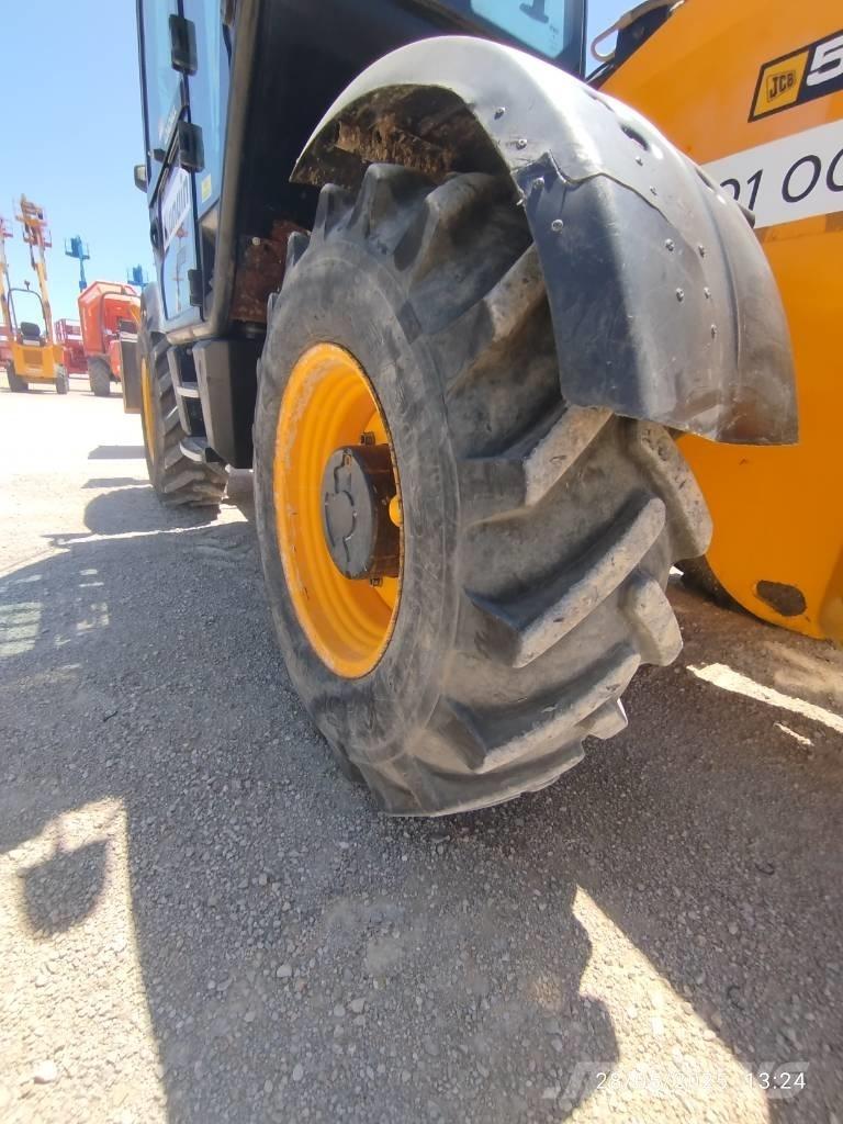 JCB 540-140 伸缩臂叉装车|叉装车