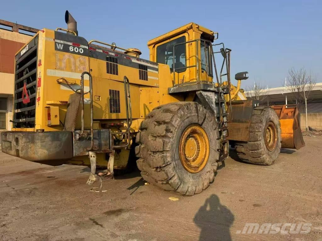 Komatsu WA 600-3 轮式装载机