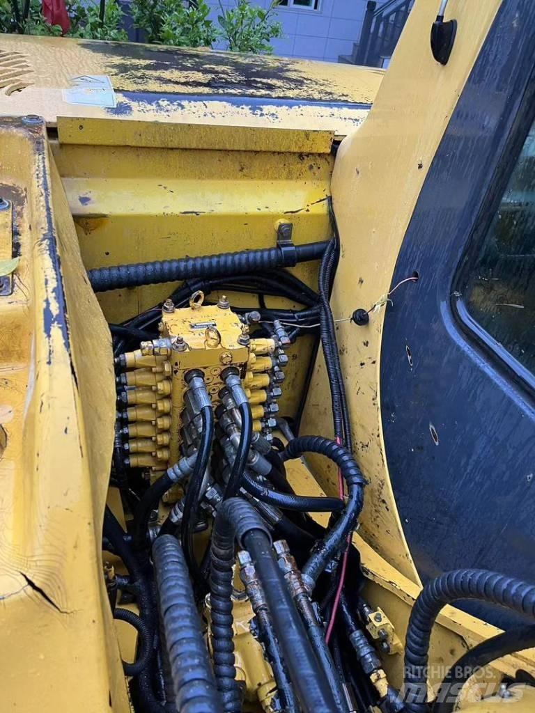 Komatsu PC 60-7 小型挖掘机