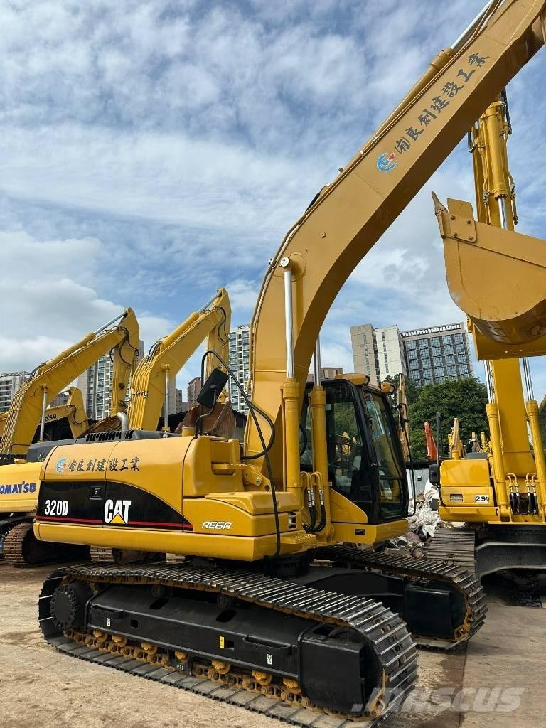 CAT CAT320D 中型挖掘机