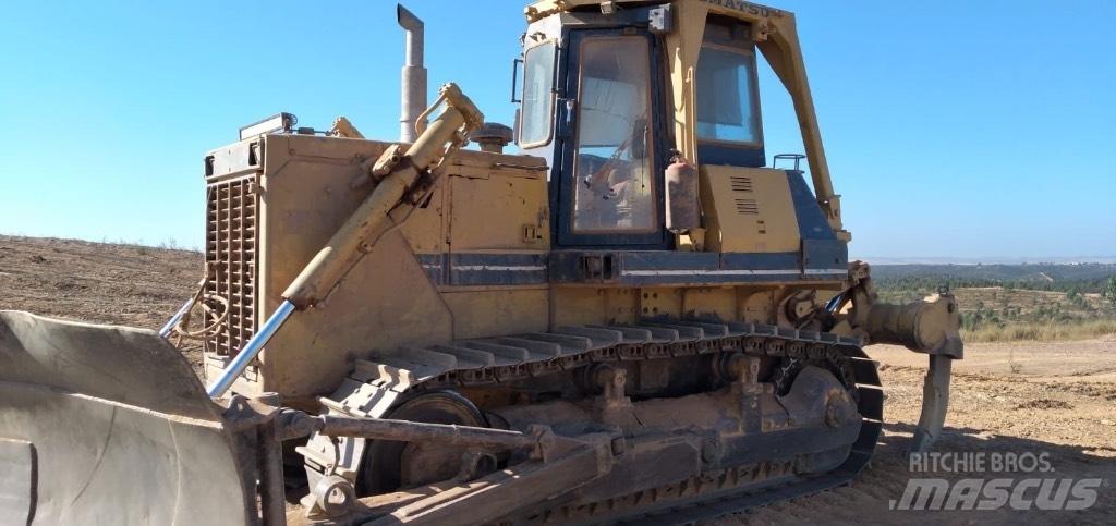 Komatsu D 85 E-21 履带式推土机