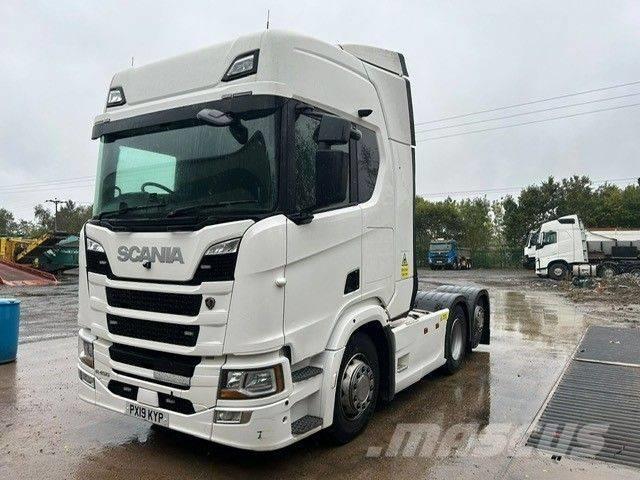Scania R 450 牵引车