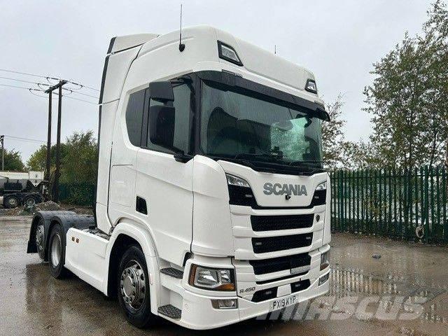 Scania R 450 牵引车