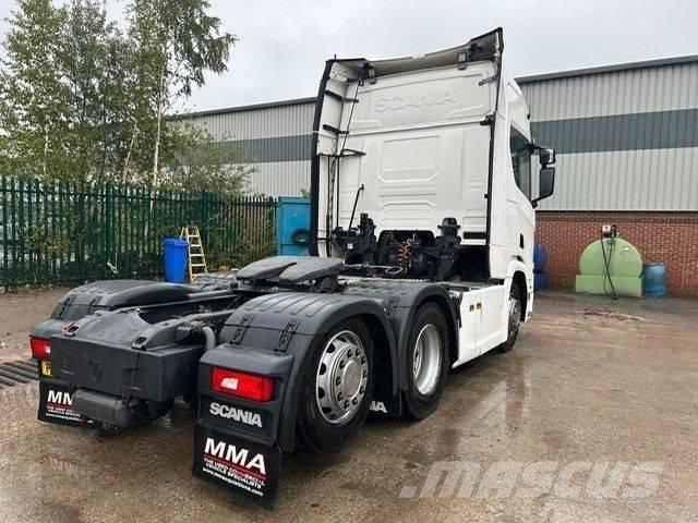 Scania R 450 牵引车
