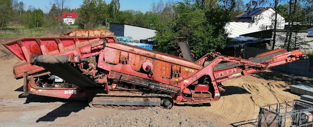 Sandvik QE 440 移动式筛分机