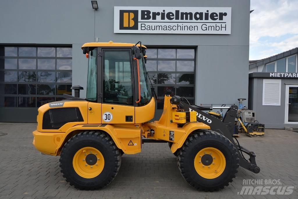 Volvo L 35 HS 轮式装载机