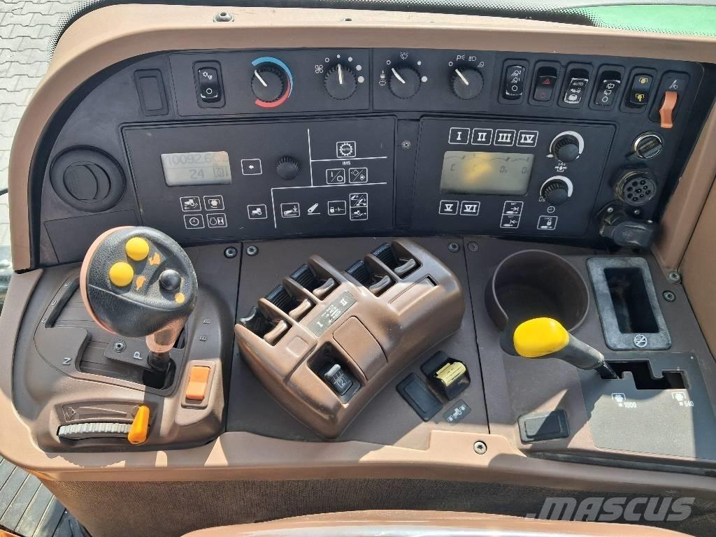 John Deere 7830 TLS 拖拉机/农用车