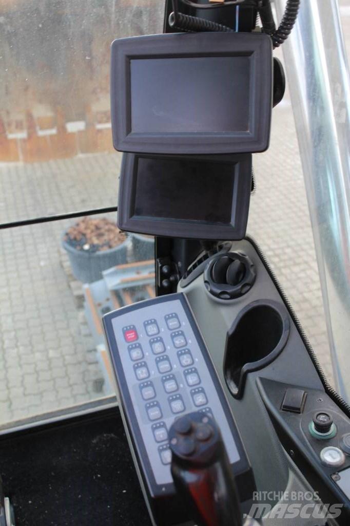 Liebherr R970 SME 履带挖掘机