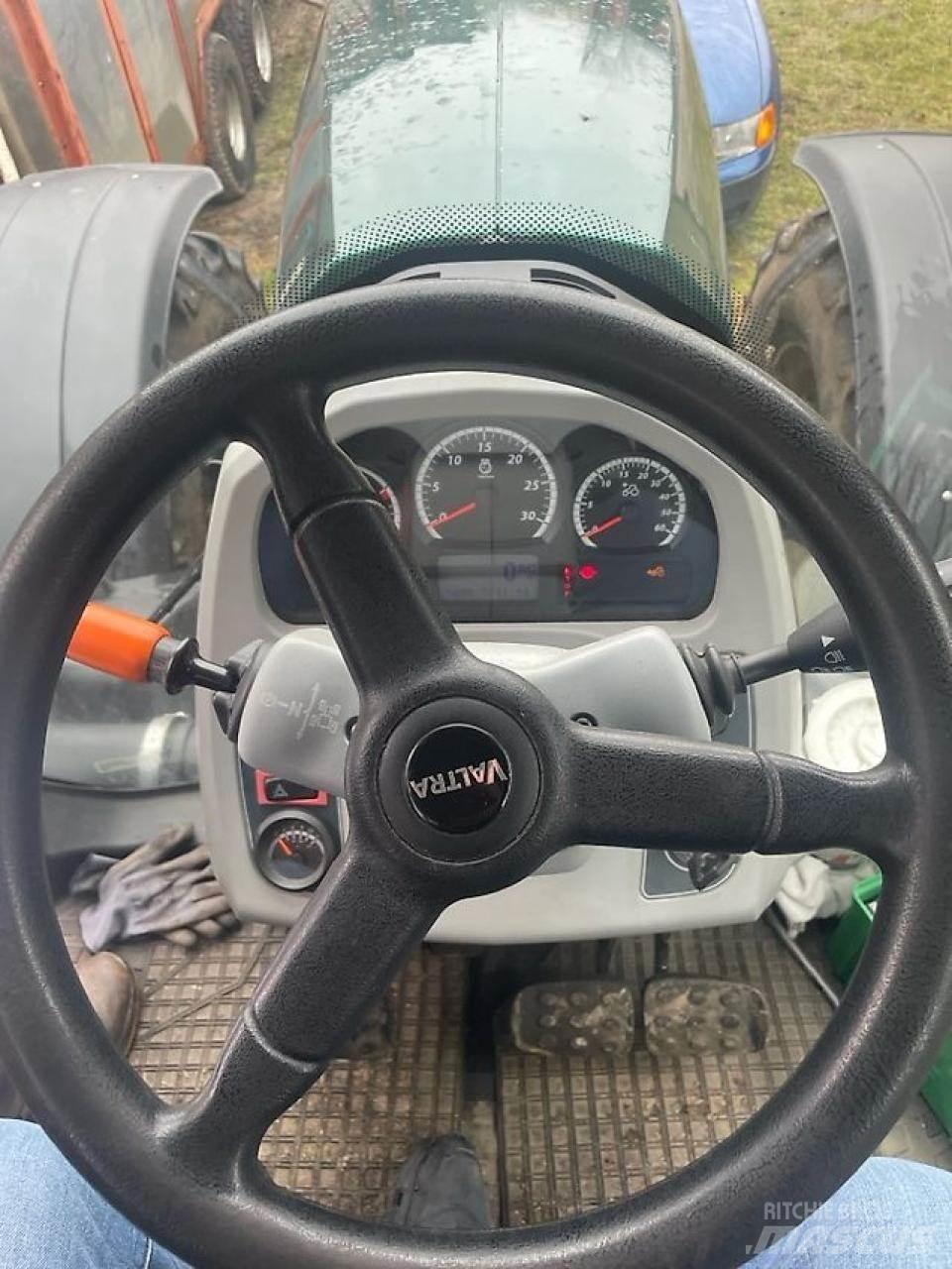 Valtra T 174 E 拖拉机/农用车