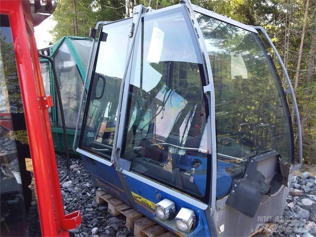 Rottne F18 驾驶室与内部