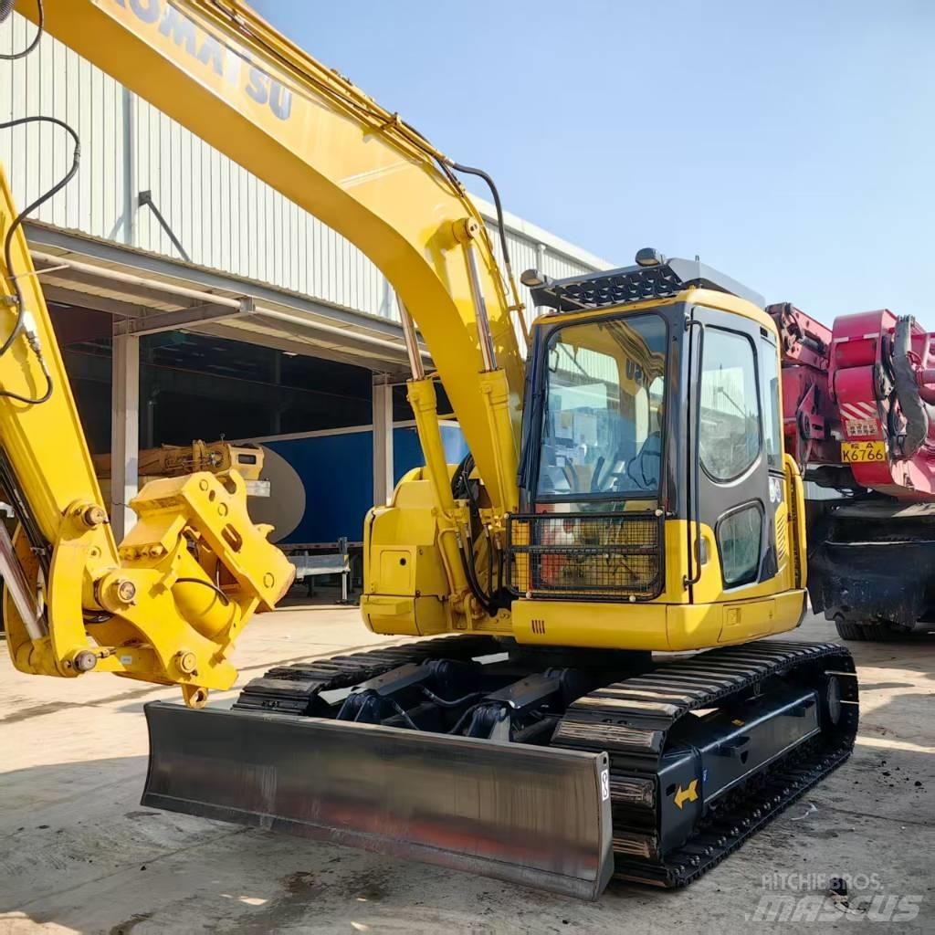 Komatsu PC 128 US 中型挖掘机