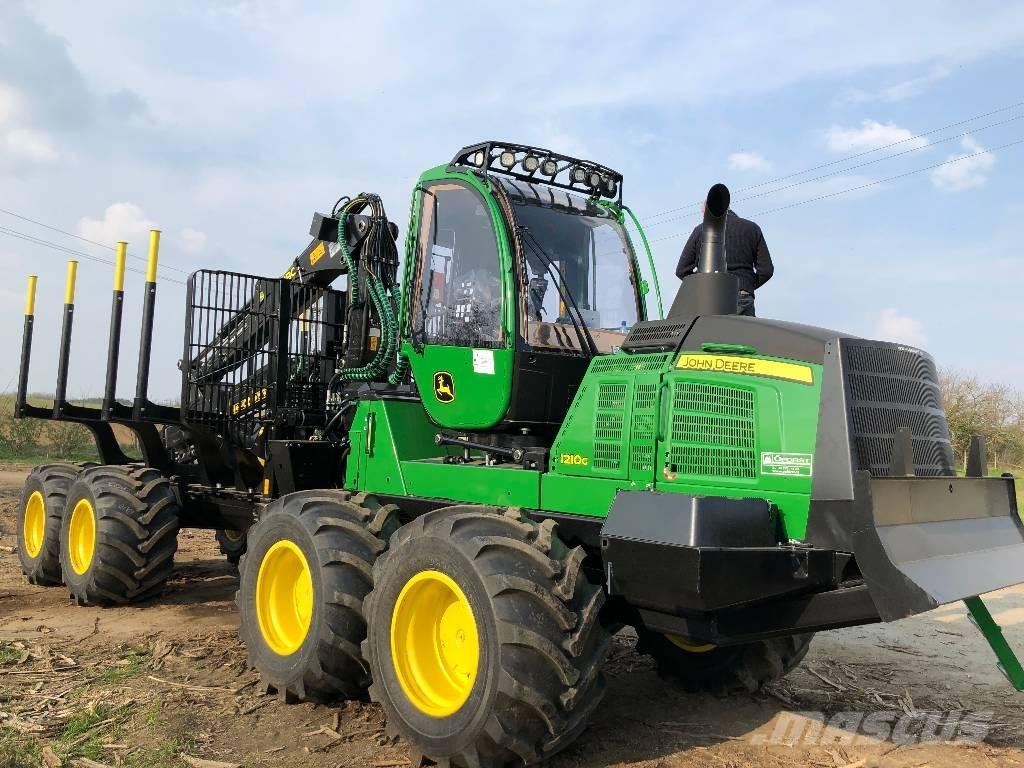 John Deere 1210 G 集运机