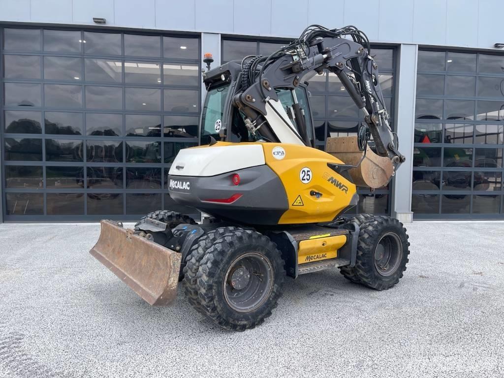 Mecalac 9 MWR 中型挖掘机