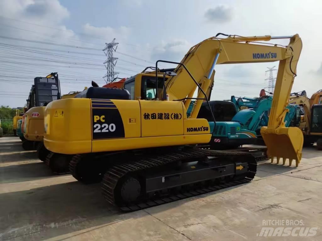 Komatsu PC 220 履带挖掘机