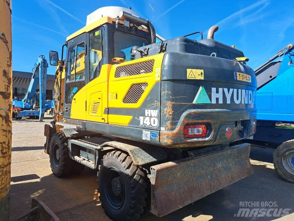 Hyundai HW140 轮式挖掘机