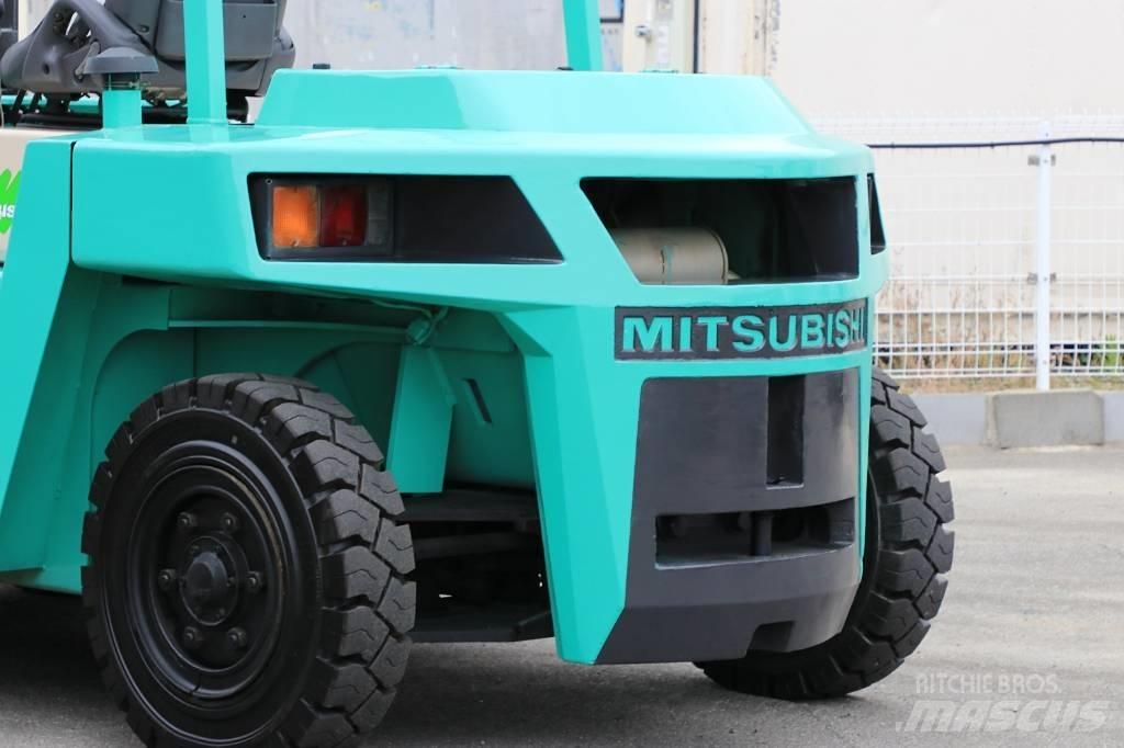 Mitsubishi FD60 柴油叉车