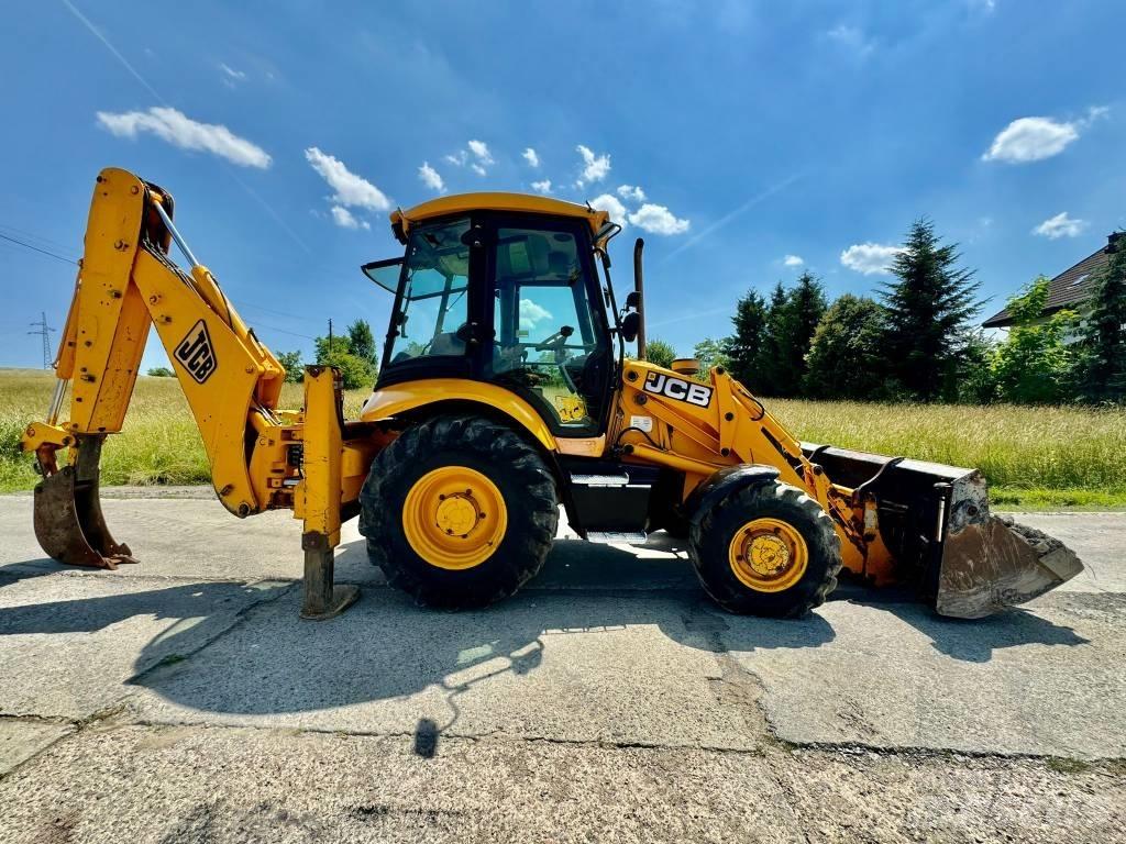 JCB 3CX 反铲装载机