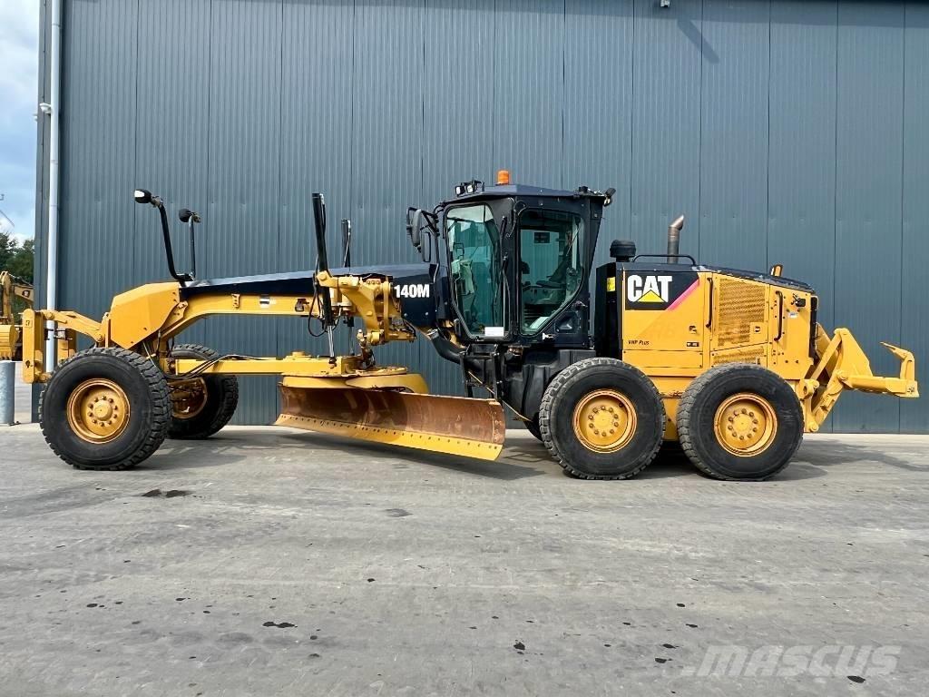 CAT 140M 平地机/推土机