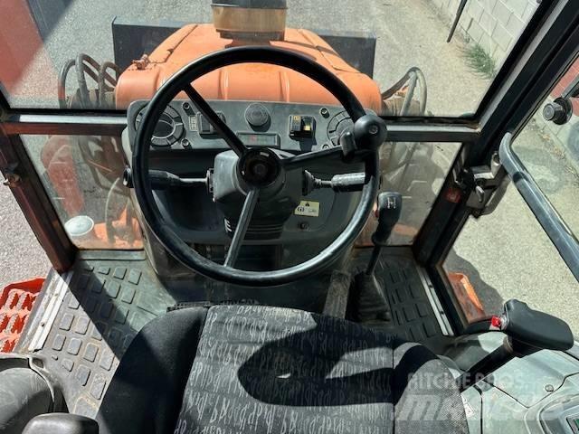 Fiat-Hitachi FB 100 反铲装载机
