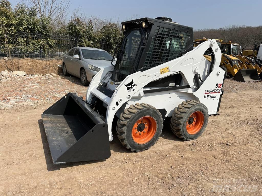 Bobcat S 18 滑移装载机