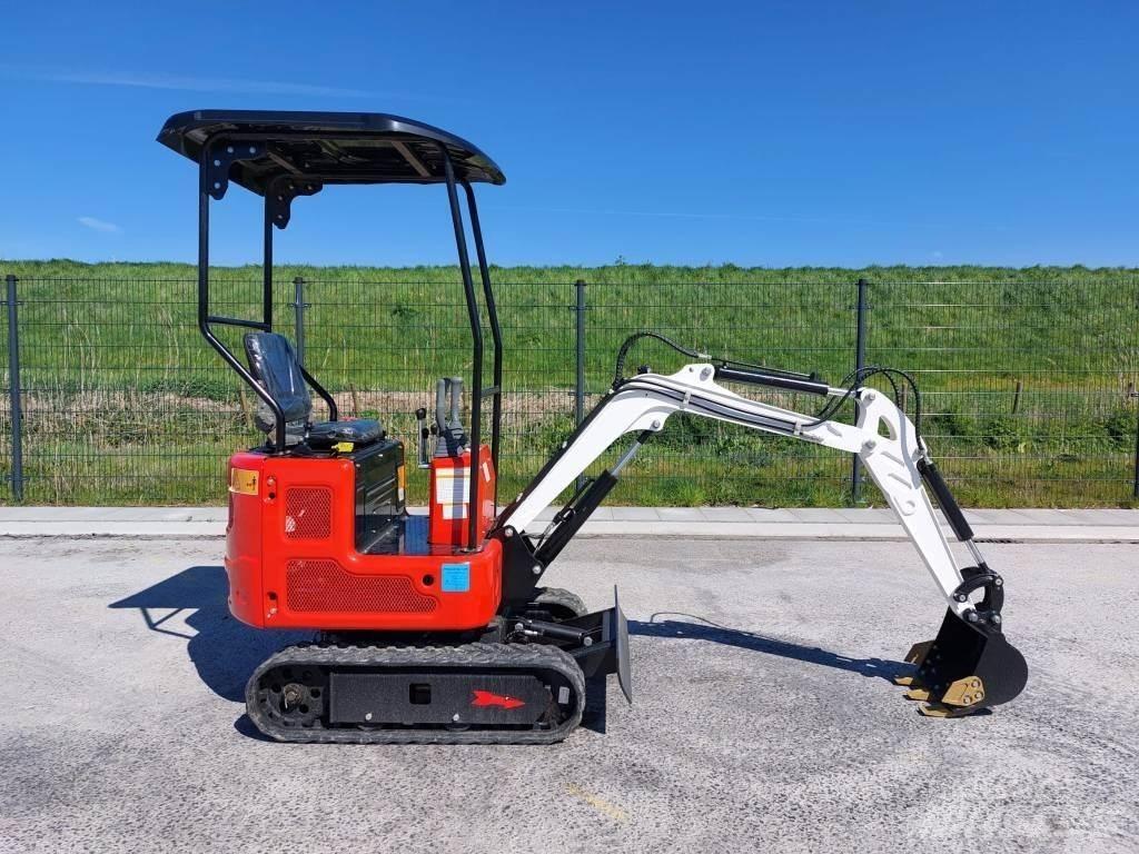 TOS R319 小型挖掘机