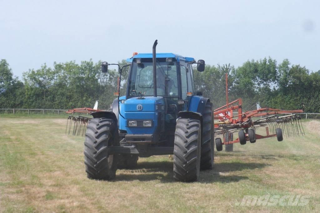 New Holland 8340 拖拉机/农用车