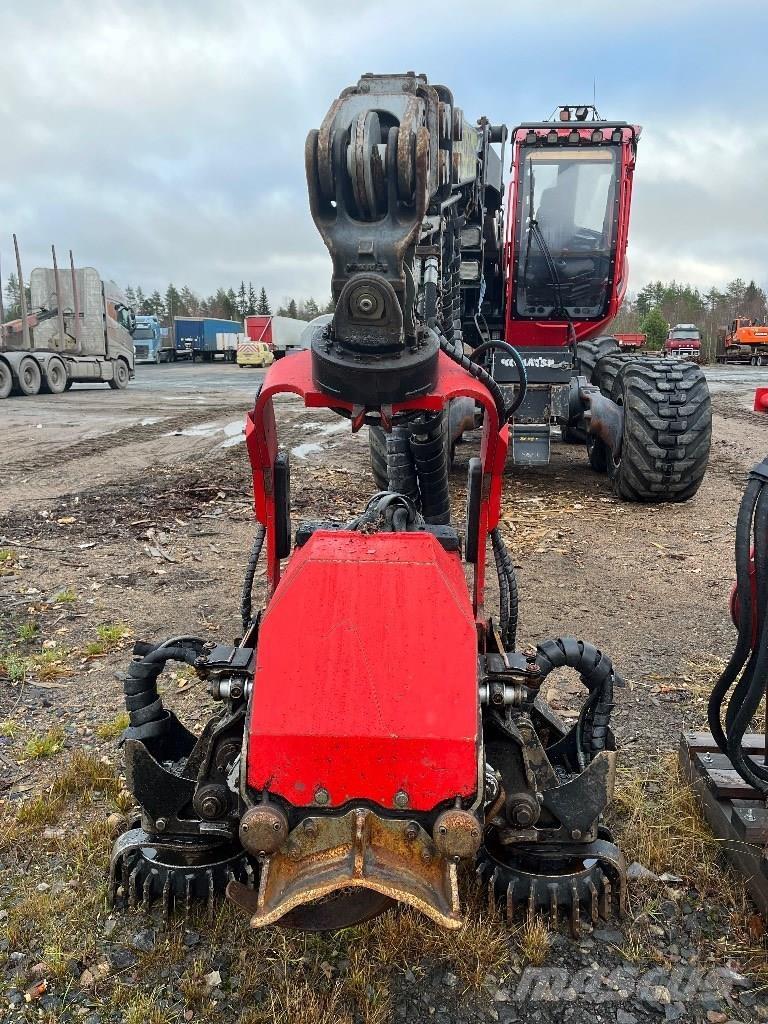 Komatsu 911 收割机