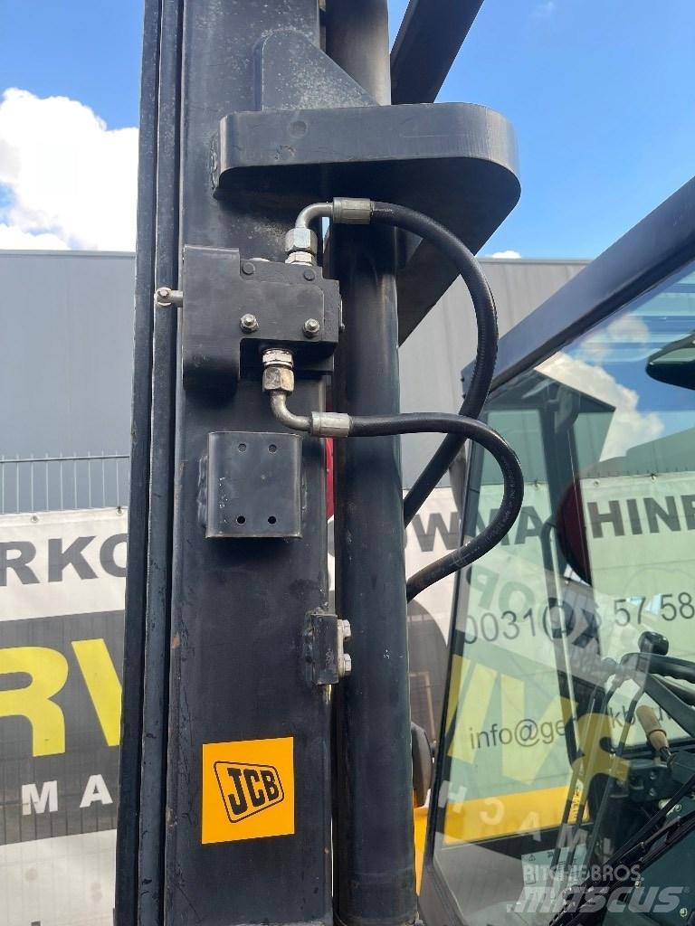 JCB 930 越野叉车|叉装车