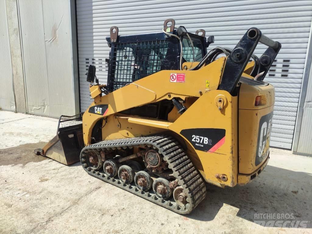 CAT 257 B 2 履带式装载机