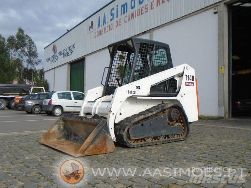 Bobcat T 140 滑移装载机